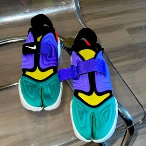 Authentic NIKE AQUA RIFT